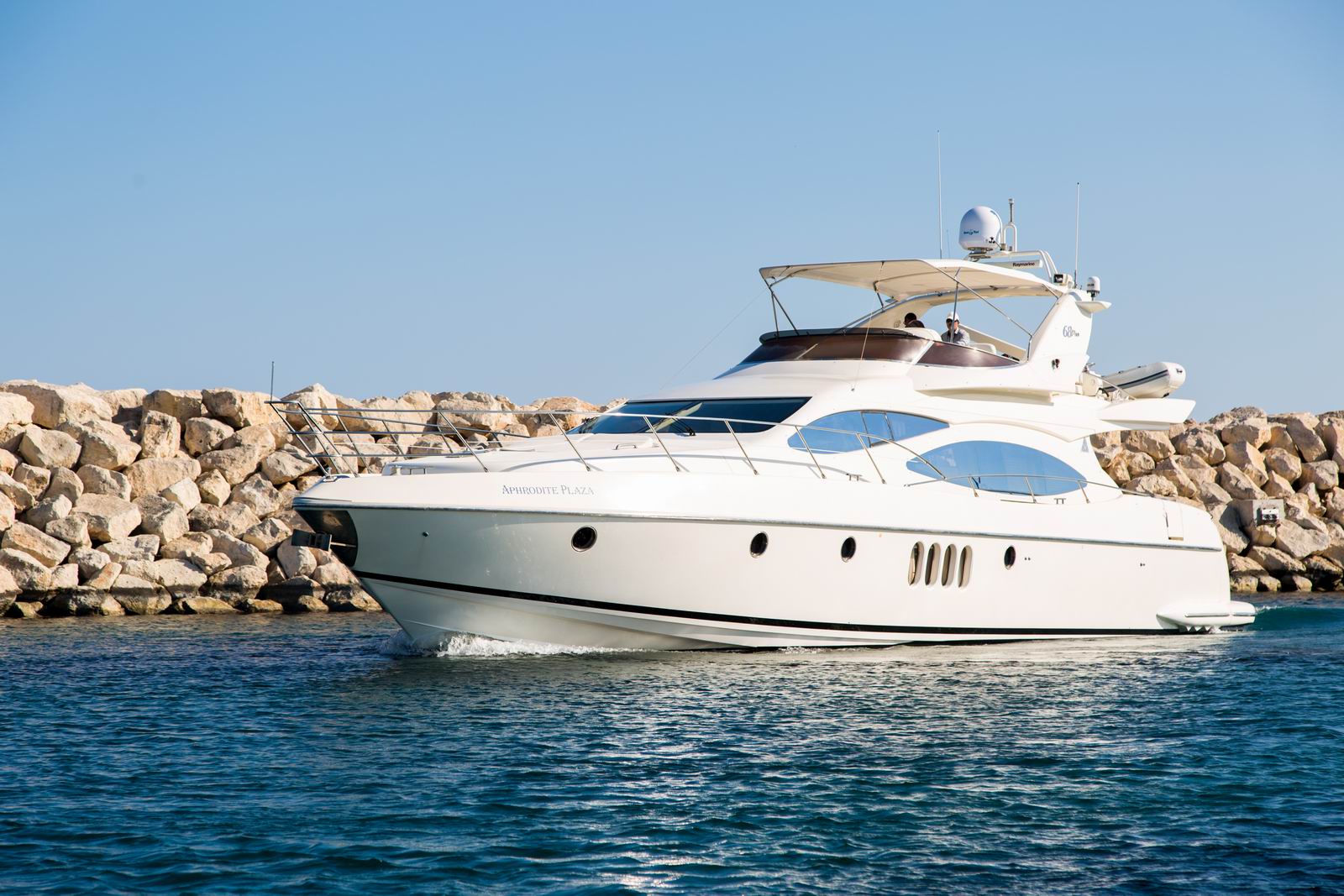 yacht chartering in cyprus